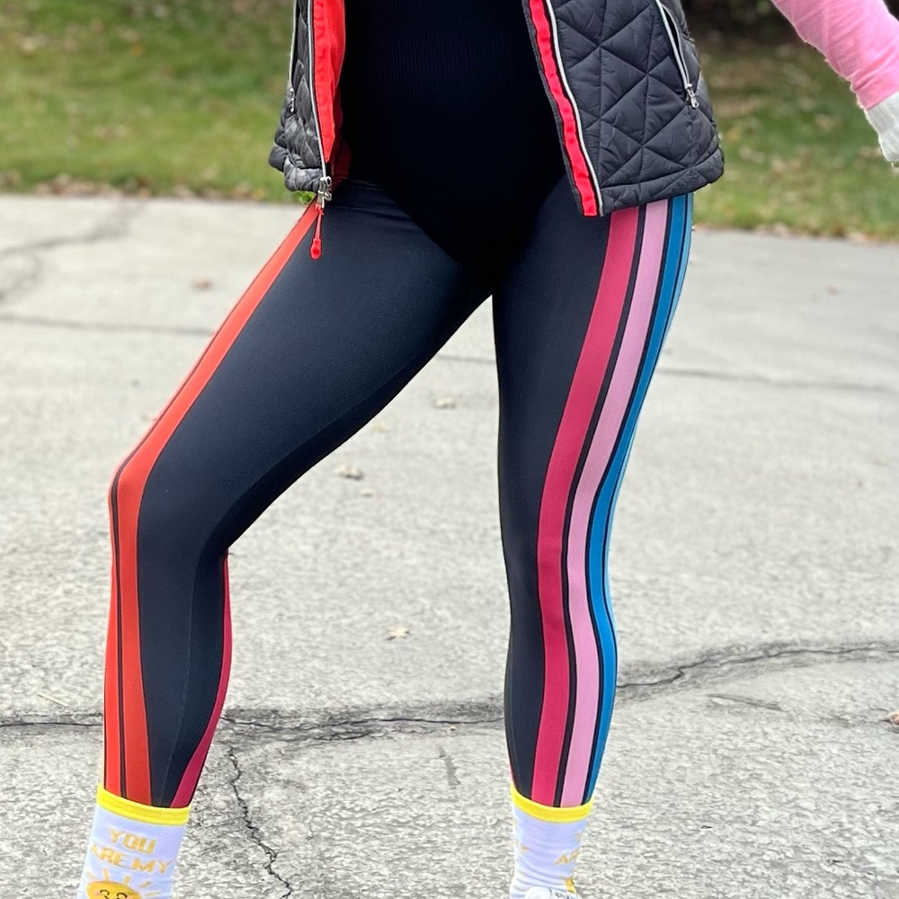 GOLDSHEEP Rainbow Black‎ Crop Leggings